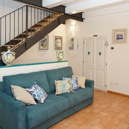 Casa Vacanze Torre dei Gualtieri Villa San Benedetto del Tronto Esterno foto