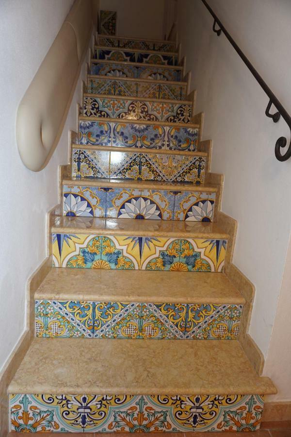 Casa Vacanze Torre dei Gualtieri Villa San Benedetto del Tronto Esterno foto