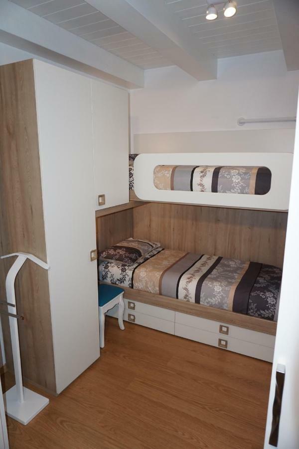 Casa Vacanze Torre dei Gualtieri Villa San Benedetto del Tronto Esterno foto