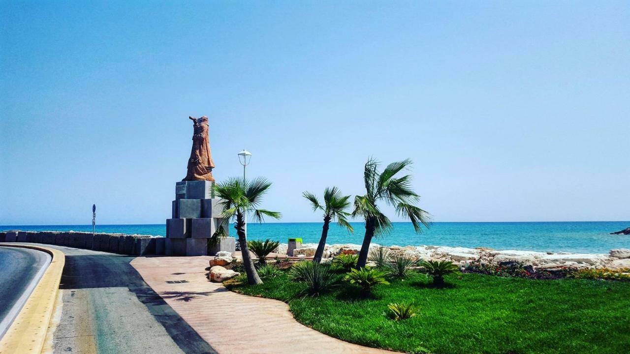 Casa Vacanze Torre dei Gualtieri Villa San Benedetto del Tronto Esterno foto